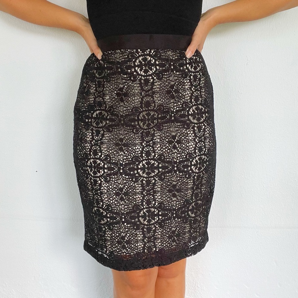 The Limited black nude sheer lace professional pencil skirt size 2